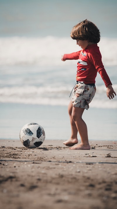 كلمات مدح لاعب كرة قدم بالانجليزي