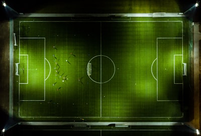 ليفربولونابوليمباشرمواجهةناريةفيدوريأبطالأوروبا