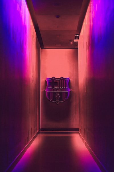 نقل مباراة برشلونة اليوم على اي قناة